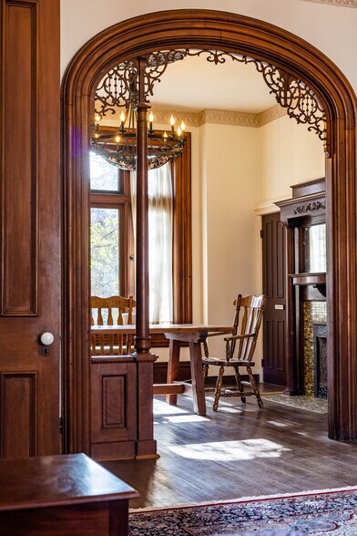 More Photos Of 126 W Church St, Newark Office Residential For Sale