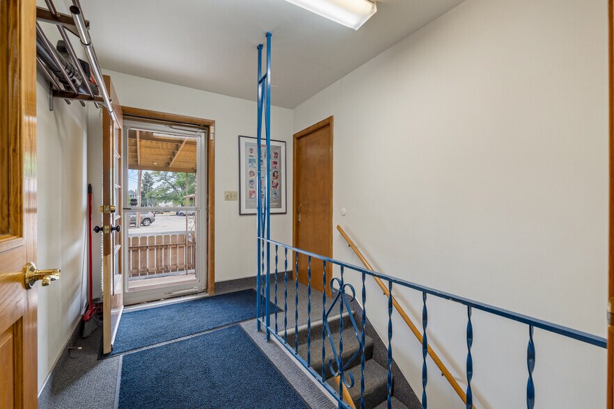 More Photos Of 924 Quincy St, Rapid City Office Residential For Sale