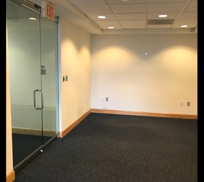 More Photos Of 1020 N Fairfax St, Alexandria Office For Lease