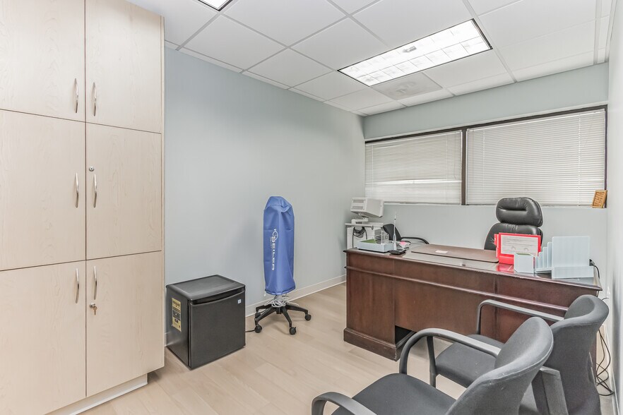 More Photos Of 131 Elden St, Herndon Medical For Sale