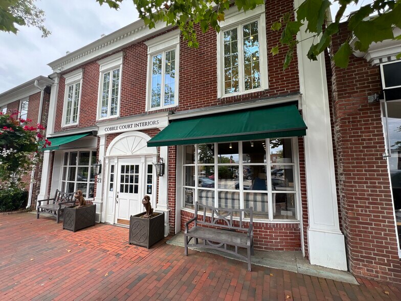 More Photos Of 21 South Ave, New Canaan Storefront Retail Office For Lease