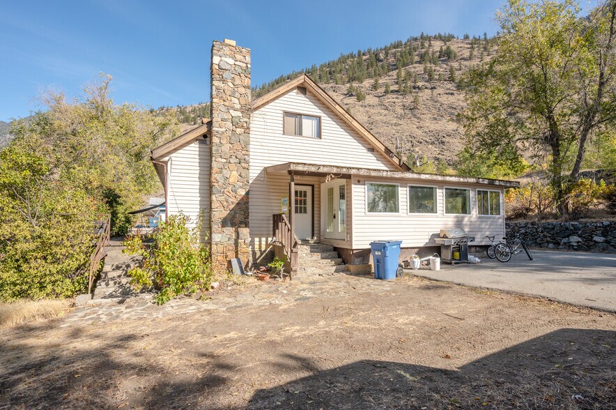 More Photos Of 1002 British Columbia 3, Cawston Winery Vineyard For Sale