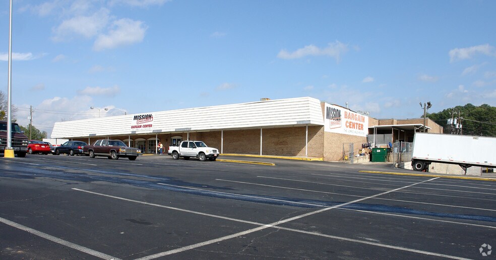 More Photos Of 1569 Cooper Hill Rd, Birmingham Freestanding For Sale