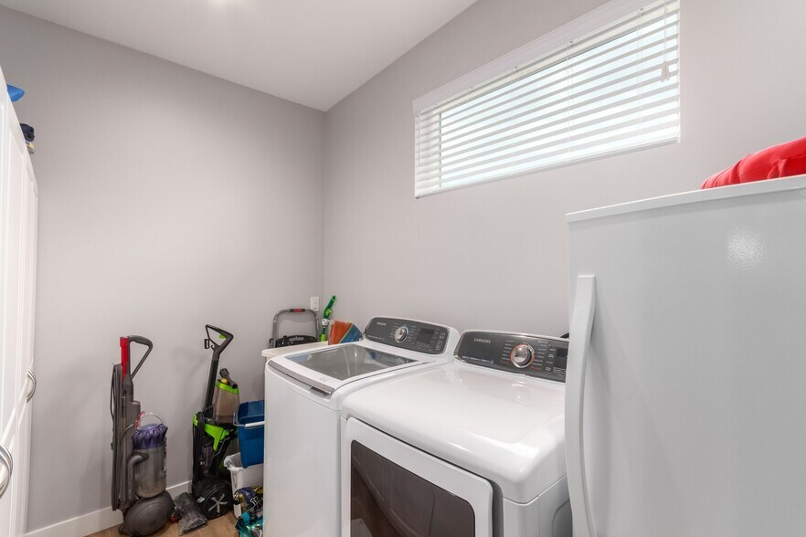 More Photos Of 207 E Monterey Way, Phoenix Office Residential For Sale