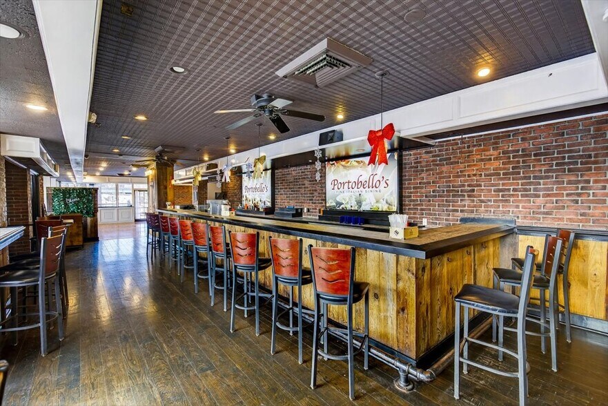 More Photos Of 5 Main St, Derby Restaurant For Sale