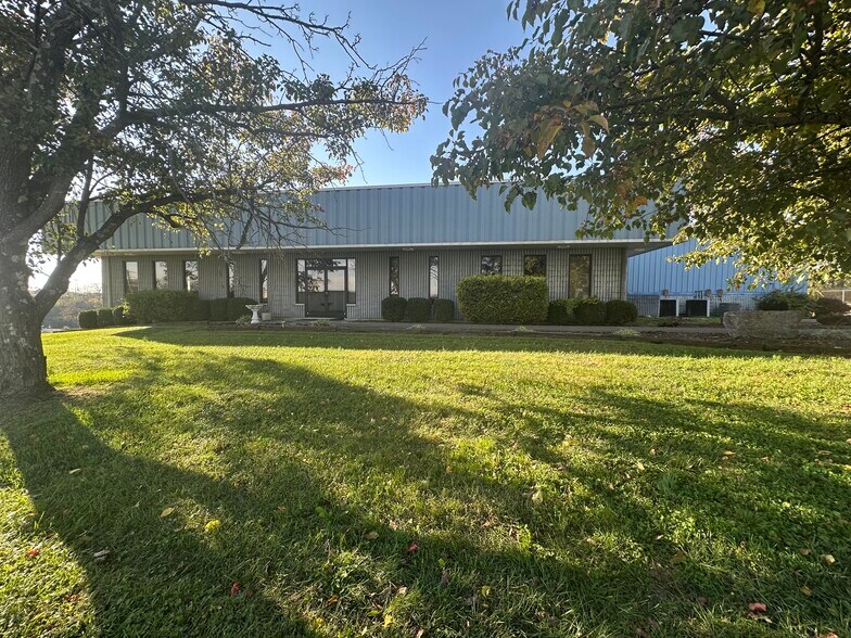 Primary Photo Of 151 Hanger Cir, Richmond Industrial For Sale