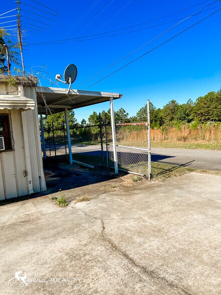 More Photos Of 109 Coleman Dr, Eatonton Self Storage For Sale
