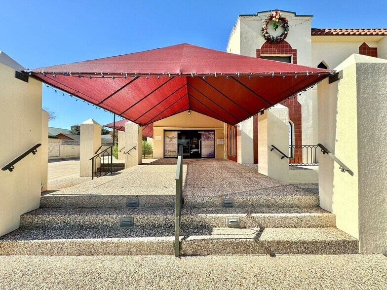 More Photos Of 1620 McClelland Ave, Laredo Medical For Lease