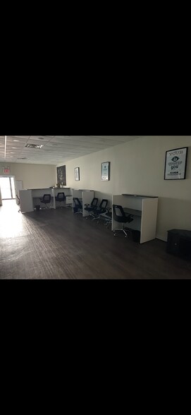More Photos Of 236-246 Jericho Tpke, Floral Park Storefront Retail Office For Lease