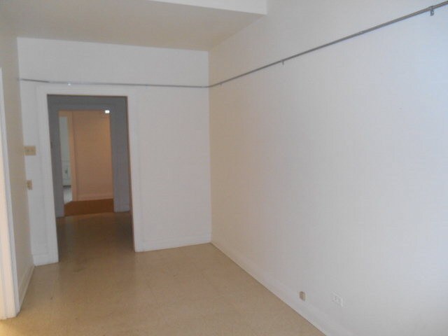 More Photos Of 328 Neville St, Beckley Office For Lease