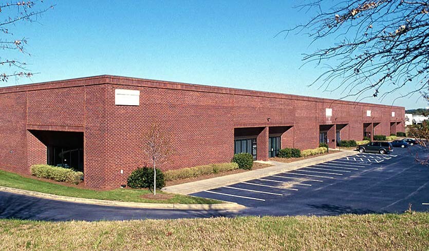 More Photos Of 3715 Atlanta Industrial Pky NW, Atlanta Warehouse For Lease