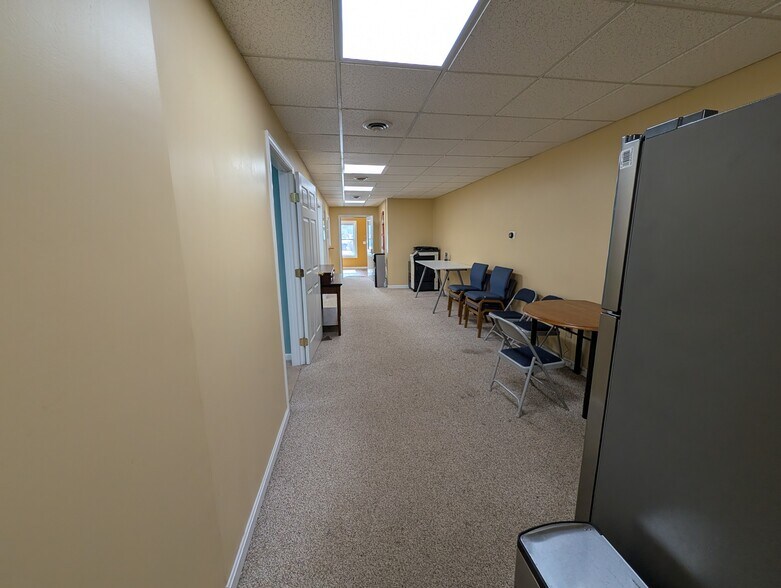 More Photos Of 42 Dover Point Rd, Dover Office For Lease