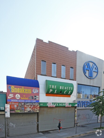 More Photos Of 415 Knickerbocker Ave, Brooklyn Storefront For Lease