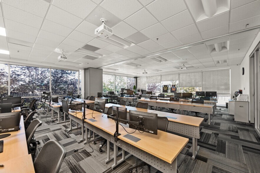 More Photos Of 1261 S 820 E, American Fork Office For Sale