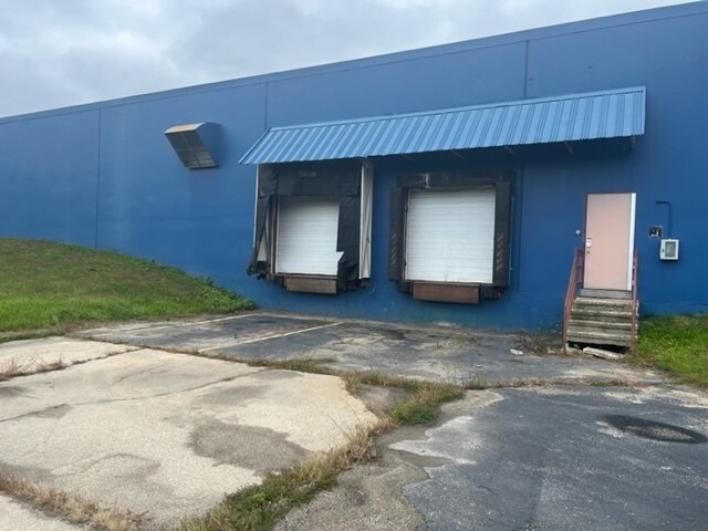 More Photos Of 55 Lathrop Road Ext, Plainfield Manufacturing For Lease
