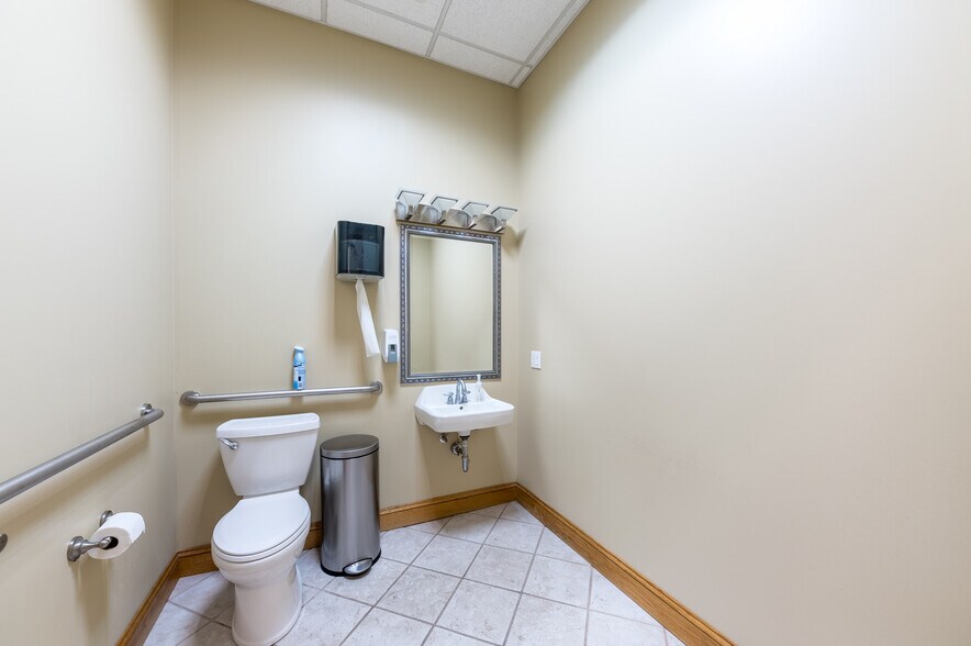 More Photos Of 315 High St, Morgantown Office For Sale