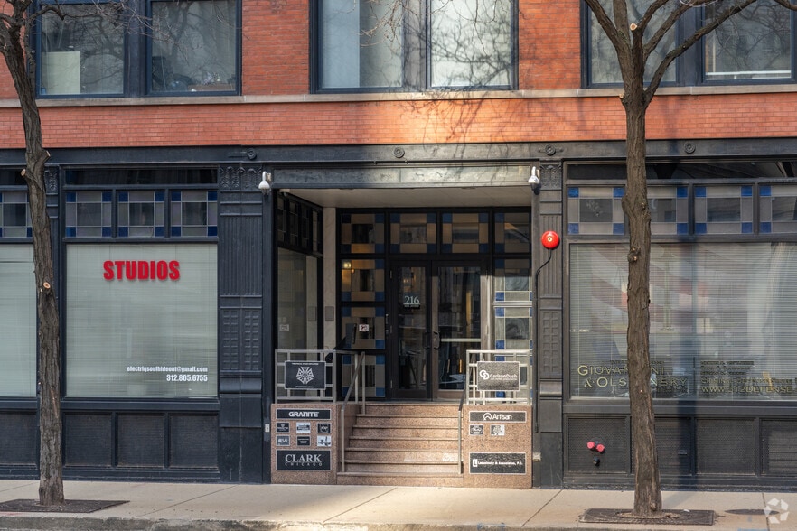 More Photos Of 216 S Jefferson St, Chicago Loft Creative Space For Sale