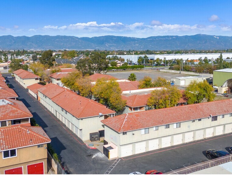 More Photos Of 1531 W Rialto Ave, Fontana Apartments For Sale