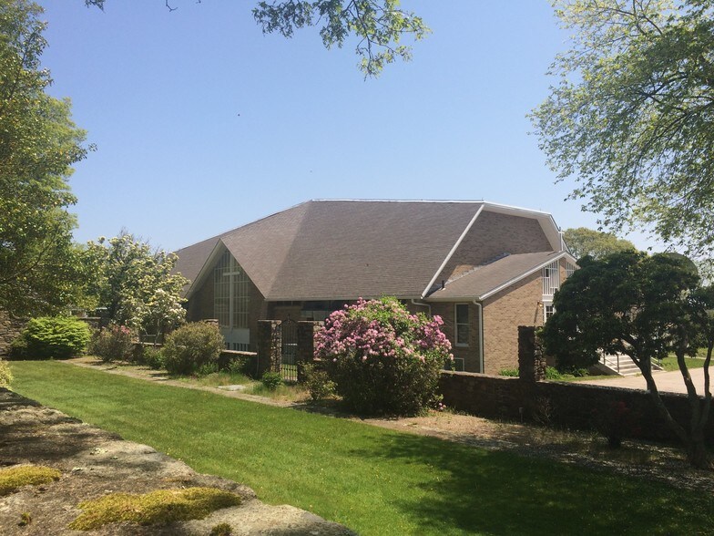 4780 Tower Hill Rd, South Kingstown, RI 02879 Schools For Sale