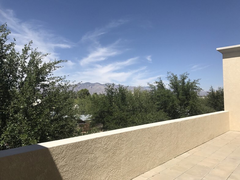 More Photos Of 1310 W St Marys Rd, Tucson Medical For Lease