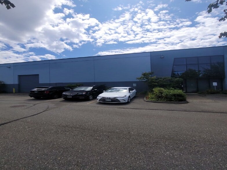 Primary Photo Of 17728 66 Av, Surrey Warehouse For Lease