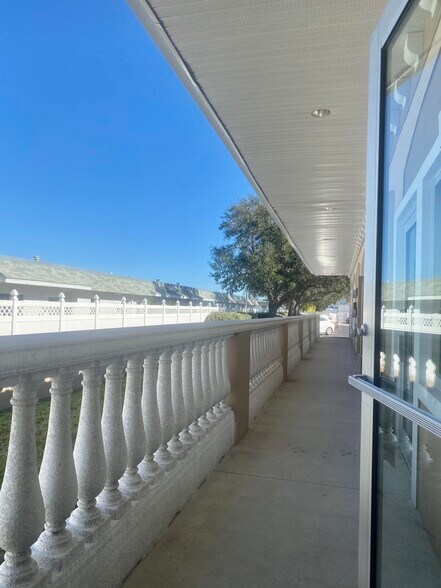 More Photos Of 7855 38th Ave N, Saint Petersburg Medical For Lease