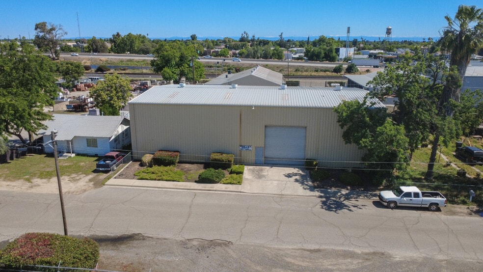 More Photos Of 3118 West Ave, Ceres Warehouse For Sale