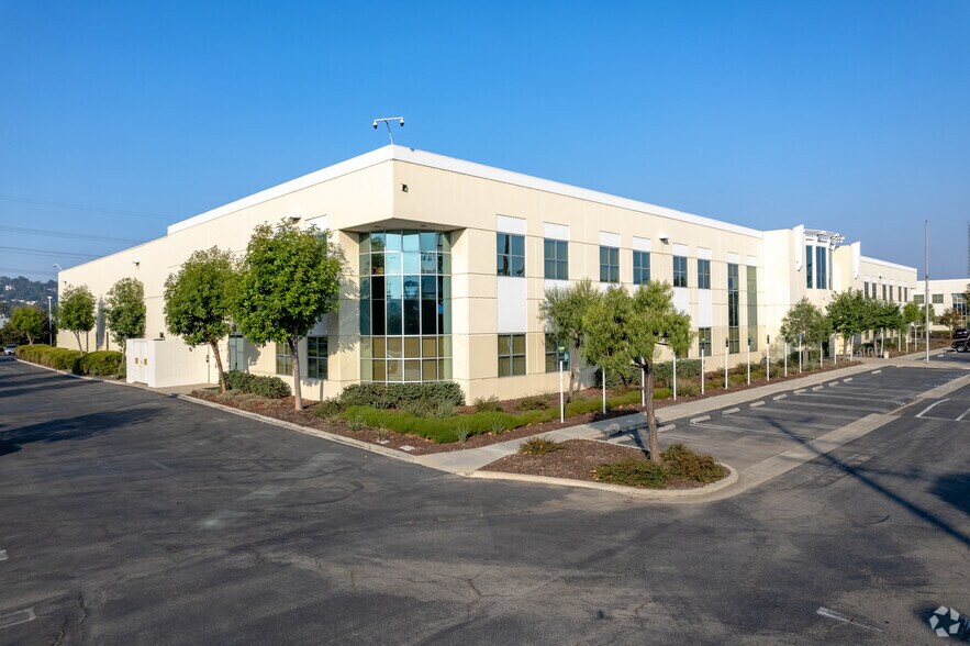 More Photos Of 2710 Media Center Dr, Los Angeles Research And Development For Lease