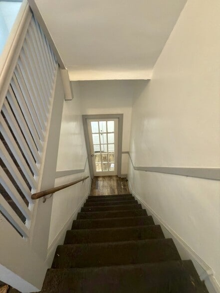 More Photos Of 6215 N Washtenaw Ave, Chicago Apartments For Sale