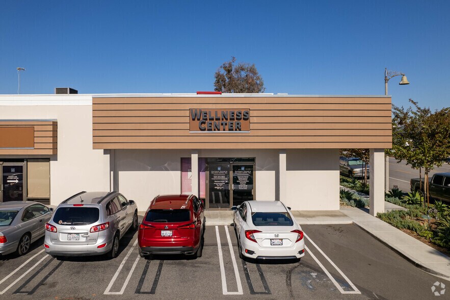 More Photos Of 24002 Via Fabricante, Mission Viejo Unknown For Lease