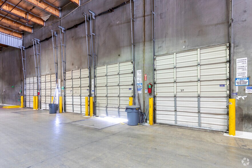 More Photos Of 3146 S Chestnut Ave, Fresno Warehouse For Sale