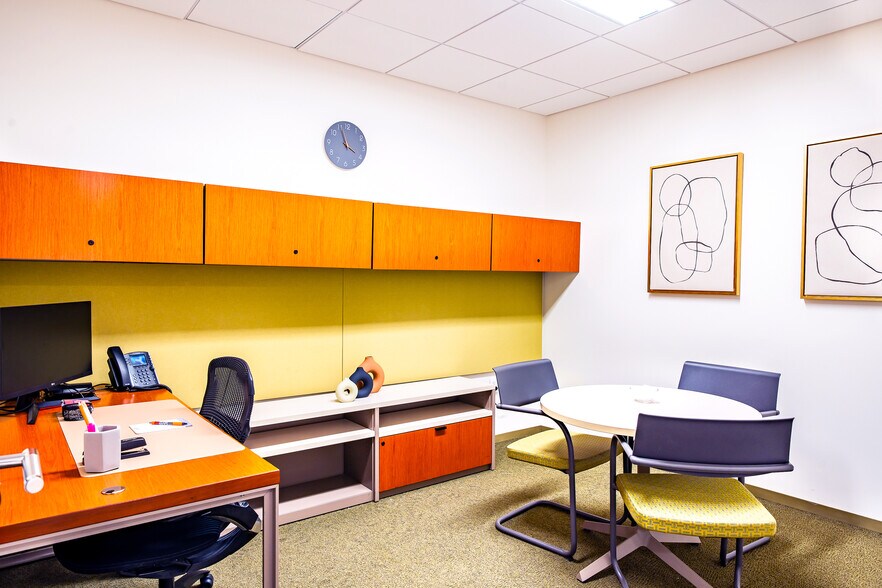 More Photos Of 1750 Tysons Blvd, McLean Coworking Space