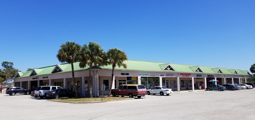 More Photos Of 9415 SE Maricamp Rd, Ocala Storefront Retail Office For Sale