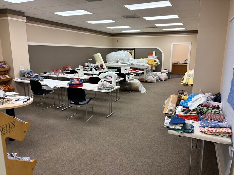 More Photos Of 6 Rossi Cir, Salinas Warehouse For Lease