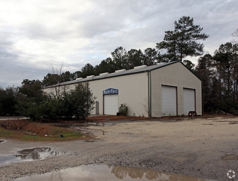 More Photos Of 517 A Long Point Rd, Mount Pleasant Warehouse For Sale