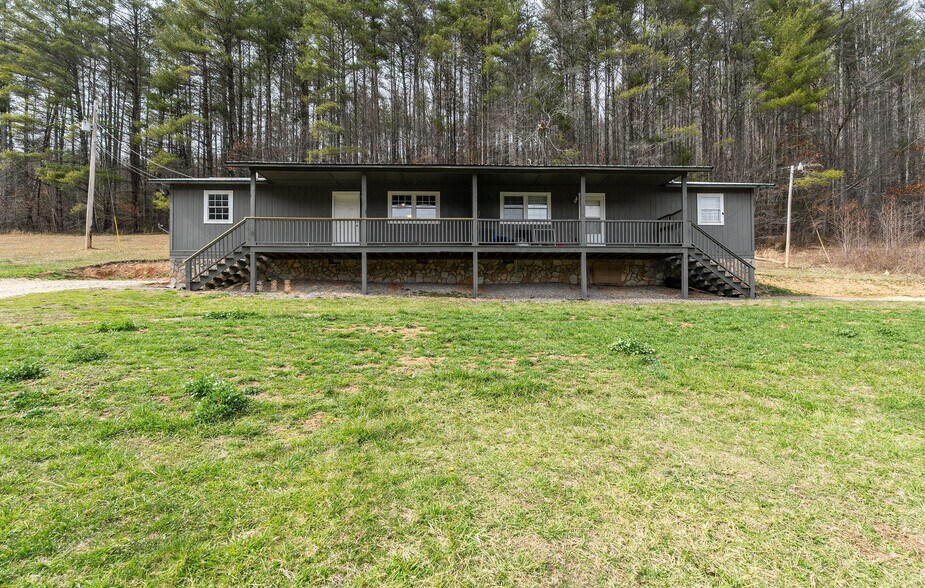 More Photos Of 6672 Roan Creek Rd, Butler Apartments For Sale