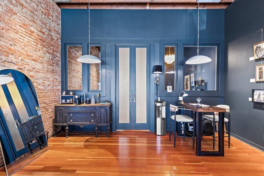 More Photos Of 145 E Main St, Ashland Restaurant For Sale