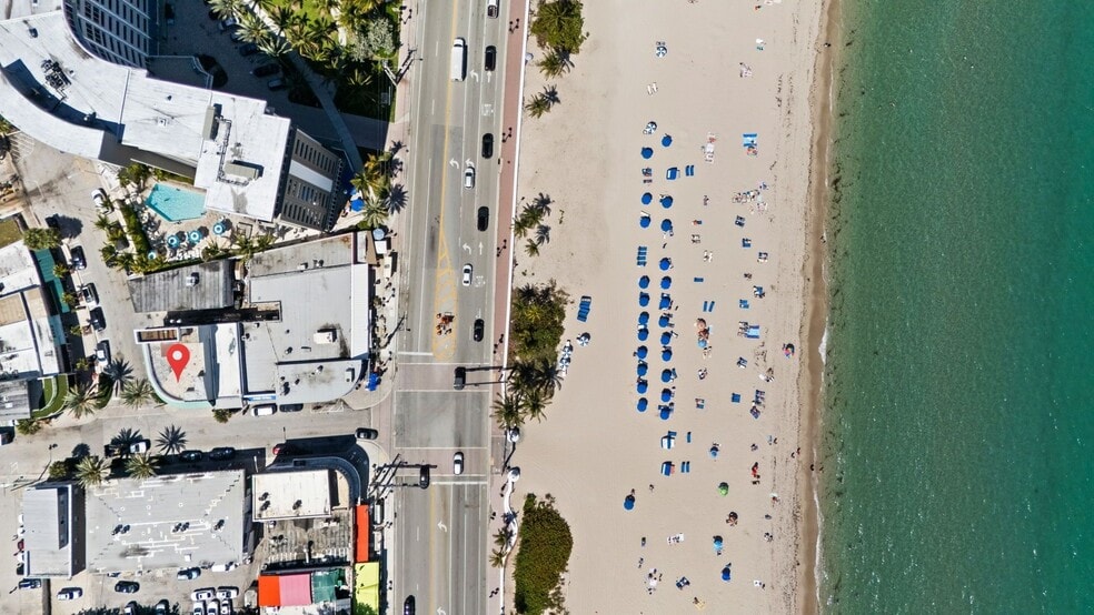 More Photos Of 900 Sunrise Ln, Fort Lauderdale Restaurant For Sale