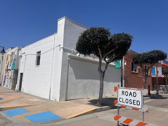 More Photos Of 16641 Bellflower Blvd, Bellflower Restaurant For Sale