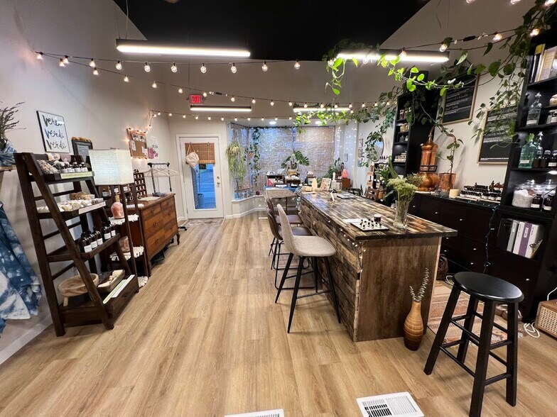 More Photos Of 2024-2032 W Schaaf Rd, Cleveland General Retail For Sale