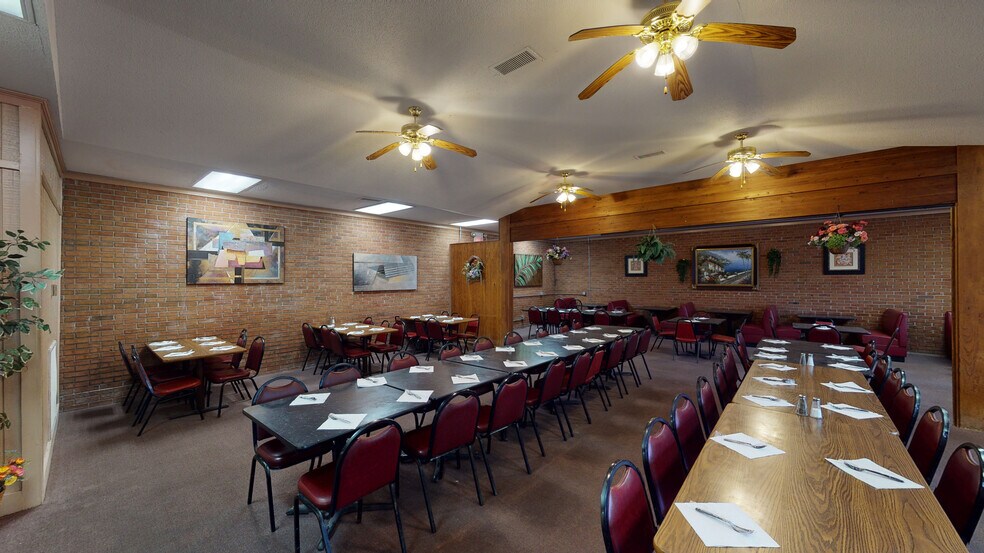 More Photos Of 1102 W Spring St, Monroe Restaurant For Sale