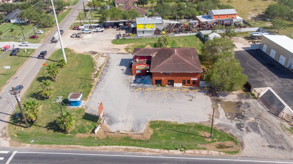 More Photos Of 8040 N Val Verde Rd, Donna Restaurant For Sale