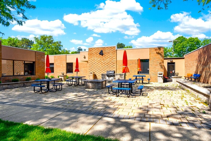 More Photos Of 3160-3162 Presidential Dr, Fairborn Unknown For Lease