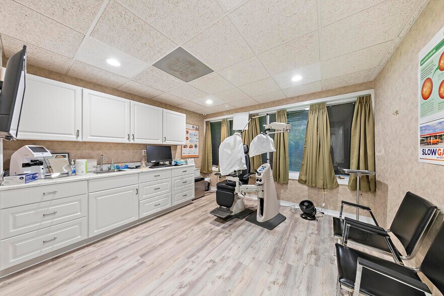 More Photos Of 257 Monmouth Rd, Oakhurst Medical For Sale