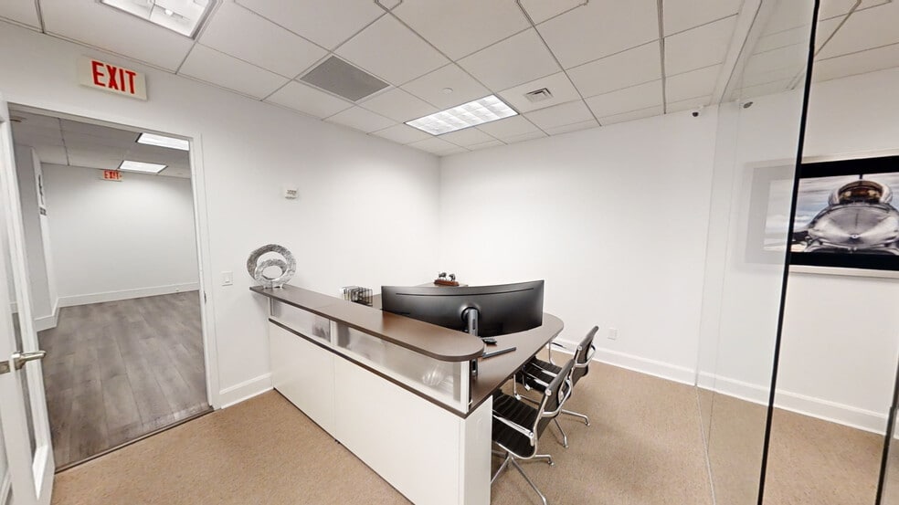 More Photos Of 175 SW 7th St, Miami Medical For Lease