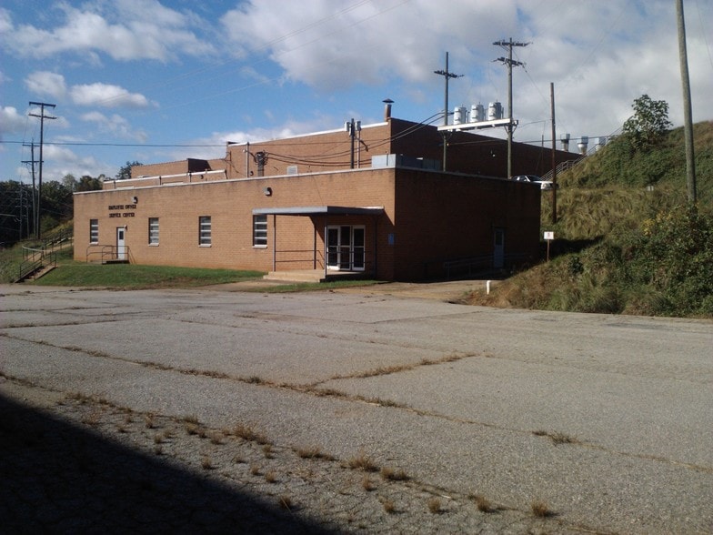 More Photos Of 850 Hooker St, Martinsville Manufacturing For Sale