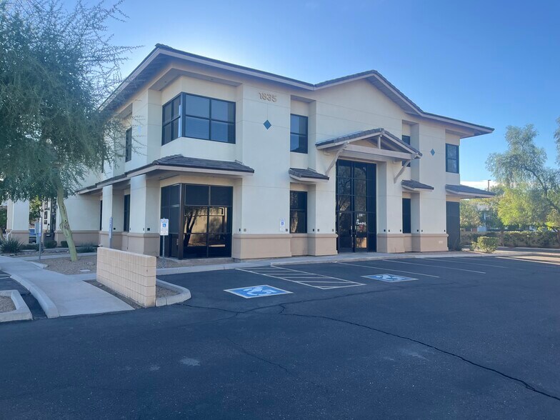 More Photos Of 1835 W Chandler Blvd, Chandler Office For Lease