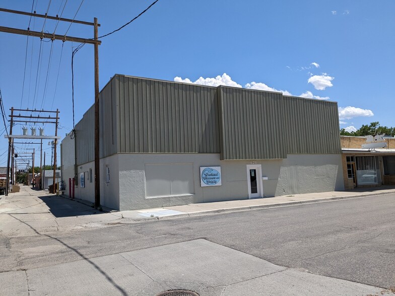 Primary Photo Of 121 S 7th St, Worland General Retail For Sale