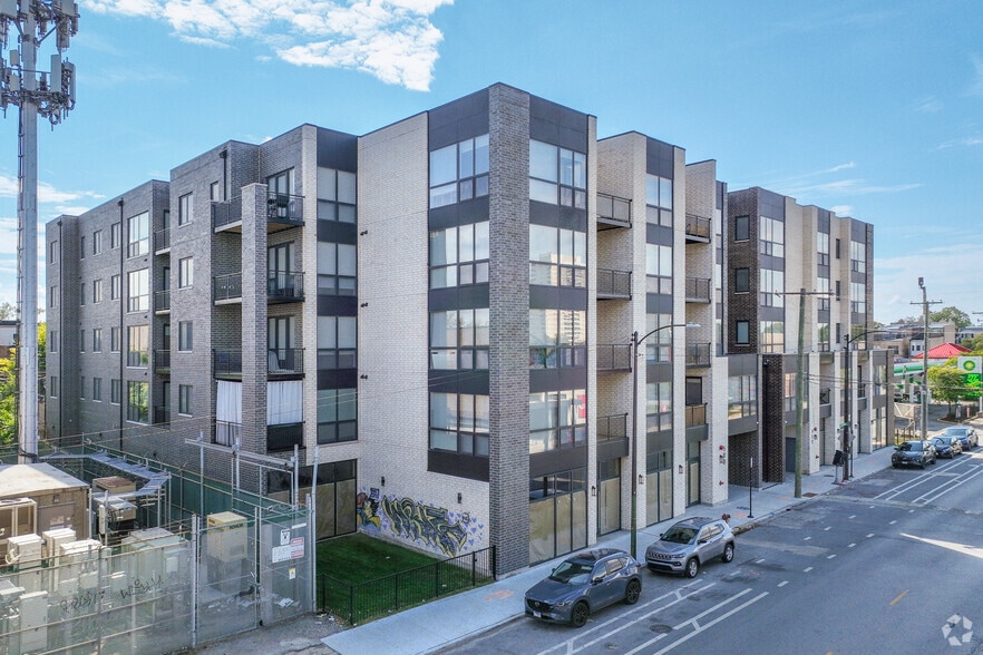 More Photos Of 451 E Pershing Rd, Chicago Apartments For Lease