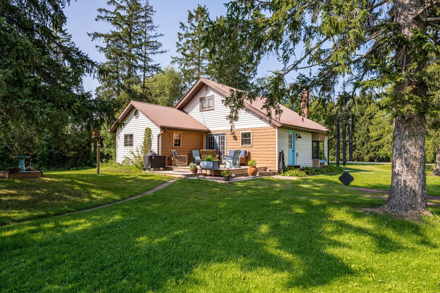 More Photos Of 60445 E Summit Rd W, Ashland Lodge Meeting Hall For Sale